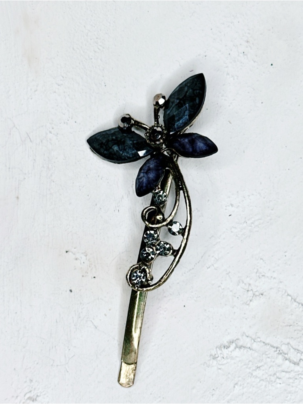 447u. Gray Dragonfly Bobby Pin